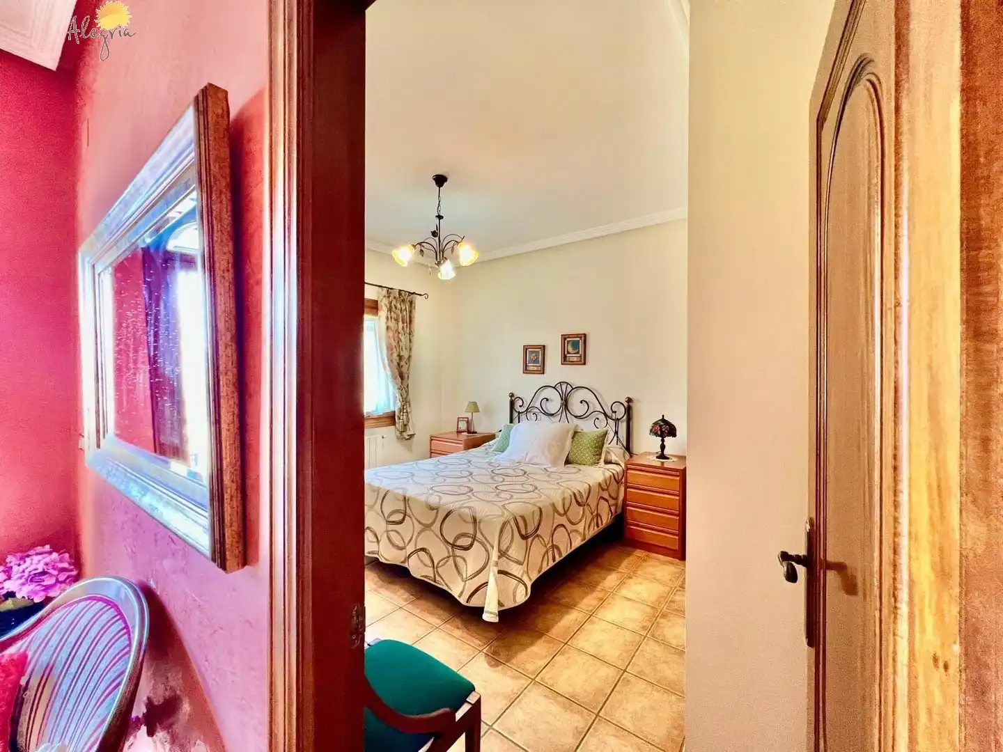 Dormitori de Casa o xalet en venda en Daya Vieja amb Aire condicionat, Calefacció i Jardí privat