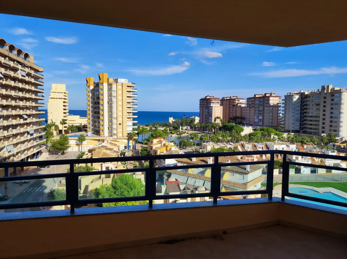 Vista exterior de Piso de alquiler en Tavernes de la Valldigna, Valencia
