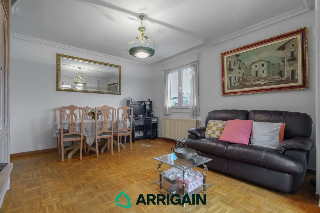 Sala de estar de Piso en venta en Donostia - San Sebastián  con Calefacción, Trastero y Balcón