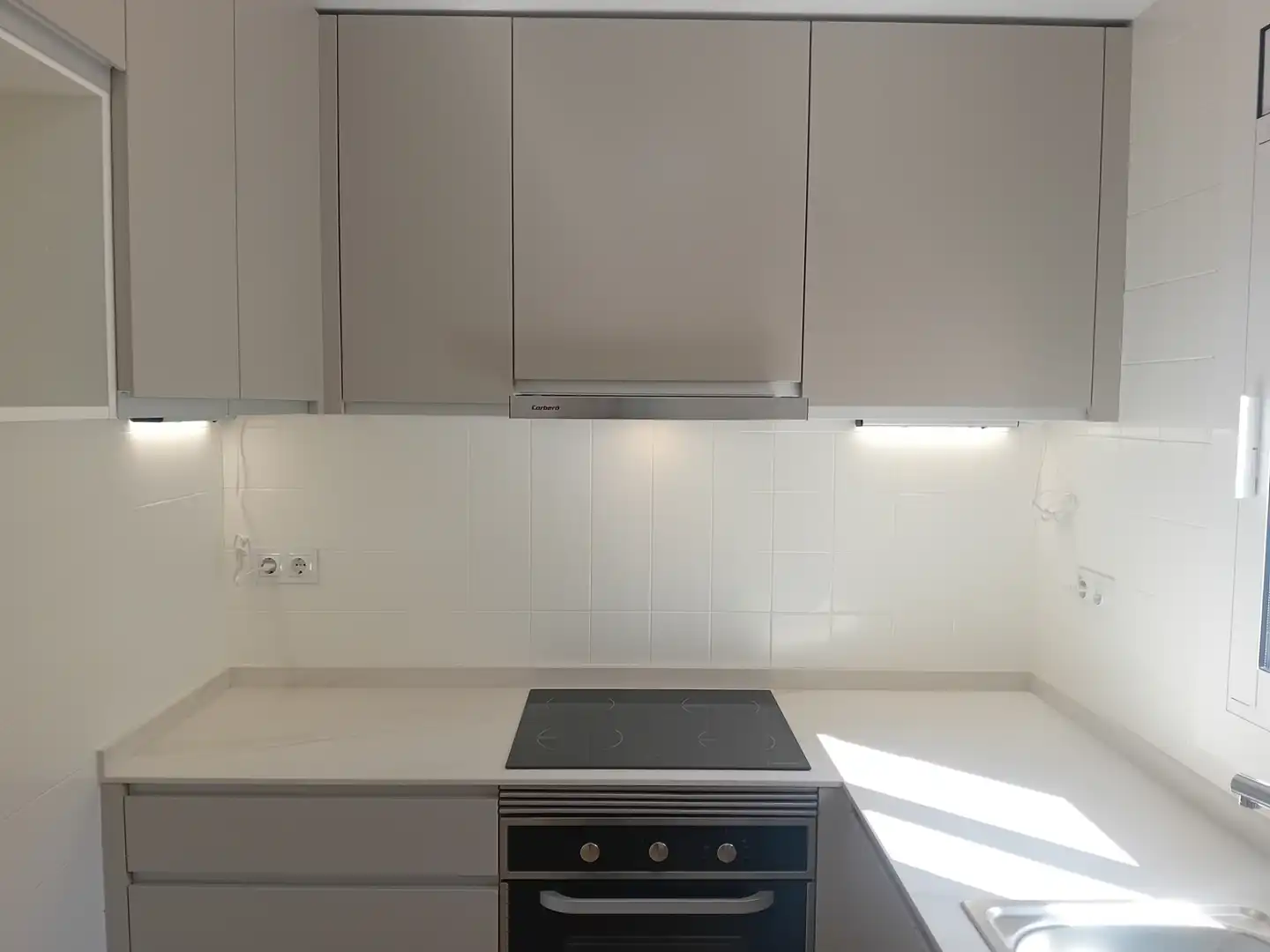 Cocina de Piso en venta en Girona con Calefacción, Terraza y Internet