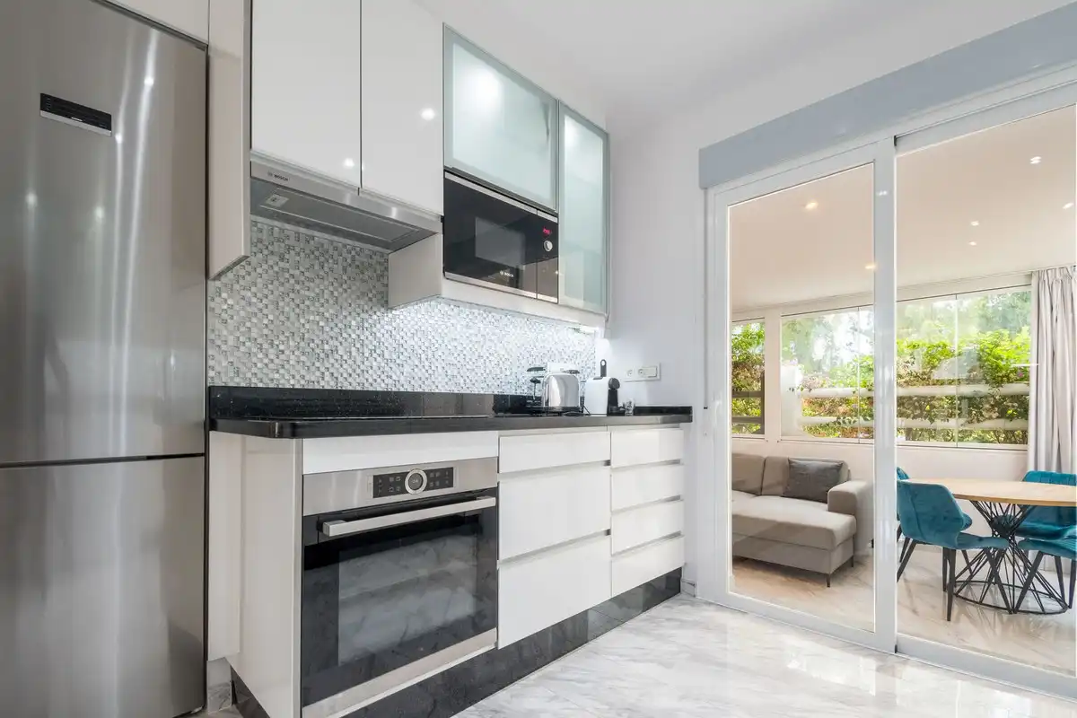 Kitchen of Ground floor for sale in Marbella  with Air Conditioner, Terrace and Storage room