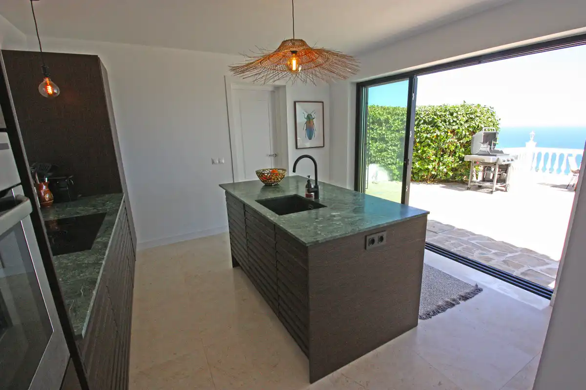 Cocina de Casa o chalet en venta en Benalmádena con Aire acondicionado, Calefacción y Jardín privado