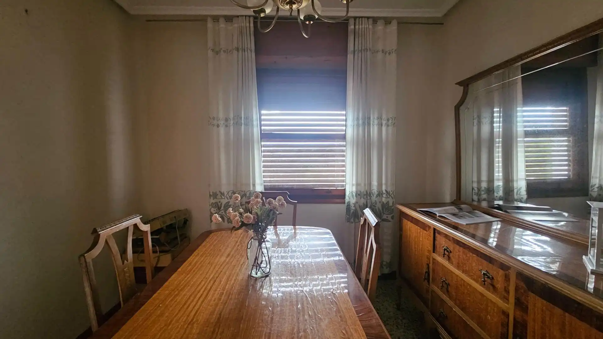 Comedor de Piso en venta en Valle de Mena con Terraza y Balcón