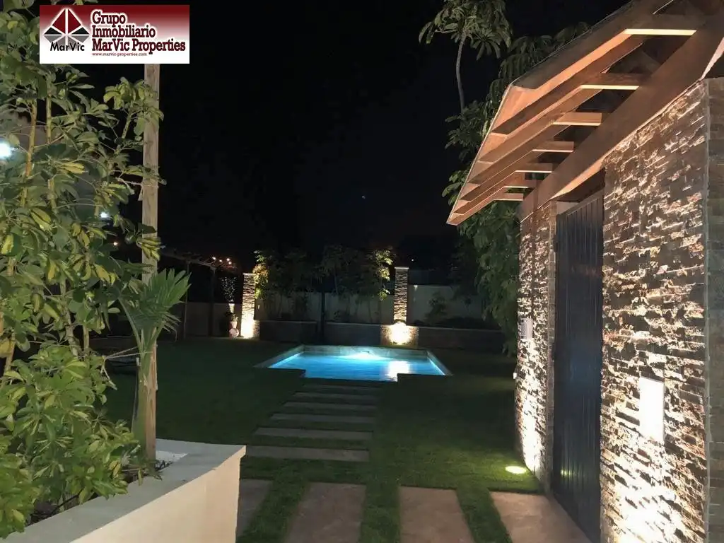 Piscina de Casa o xalet en venda en La Nucia amb Aire condicionat, Calefacció i Jardí privat