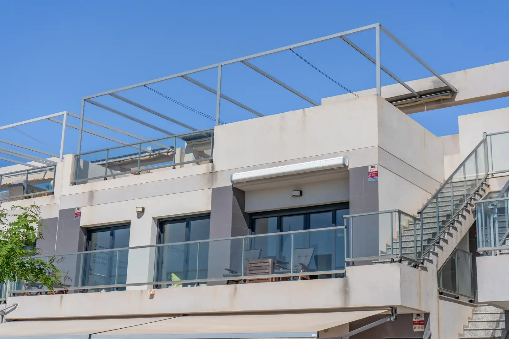 Vista exterior de Àtic en venda en Pilar de la Horadada amb Aire condicionat, Calefacció i Terrassa