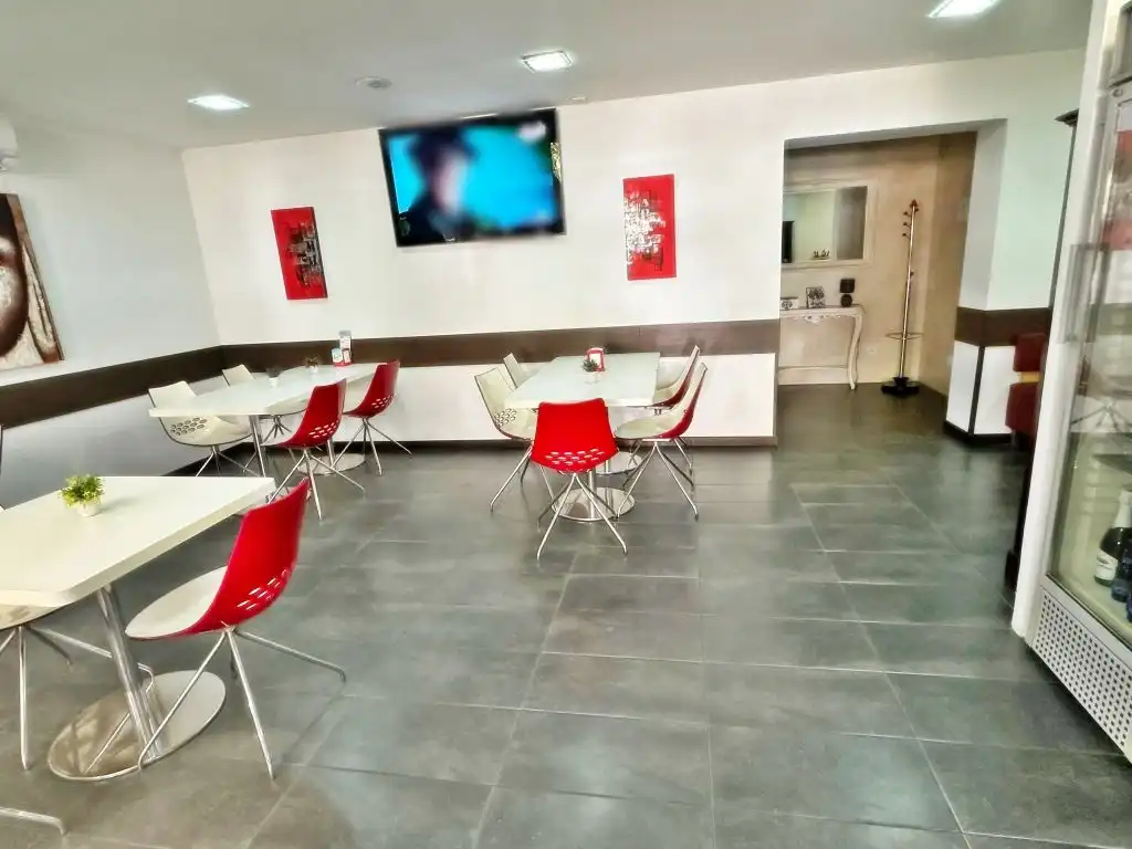 Business premises for sale in Sant Vicenç Dels Horts, imagen 2
