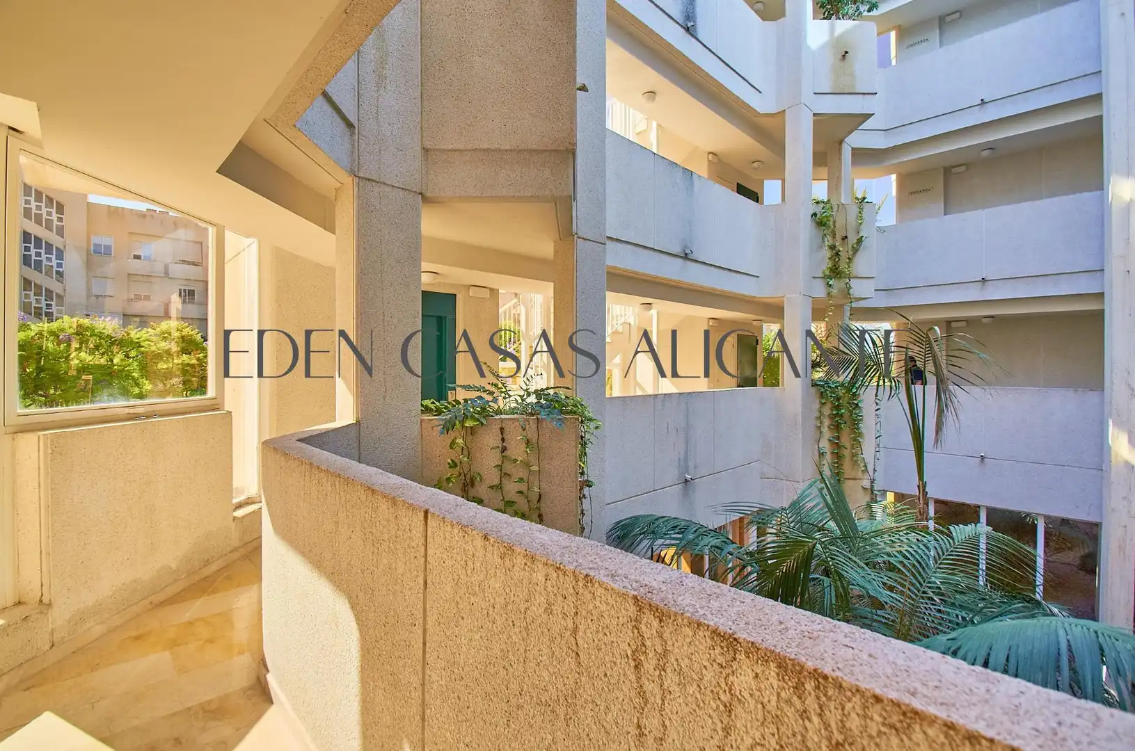 Piso con terraza en venta en Avenida PINTOR FERNANDO SORIA, imagen 24