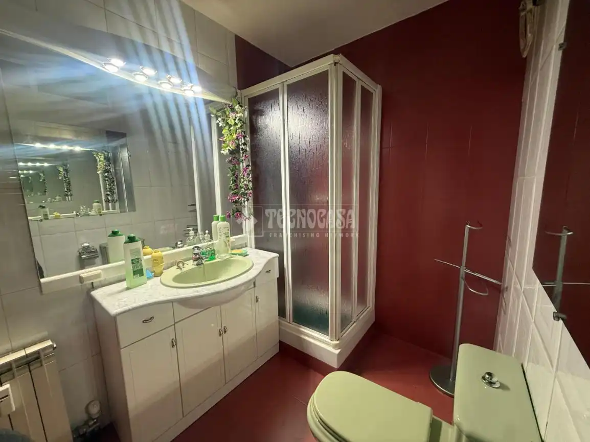 Baño de Piso en venta en Madrid con Piscina comunitaria
