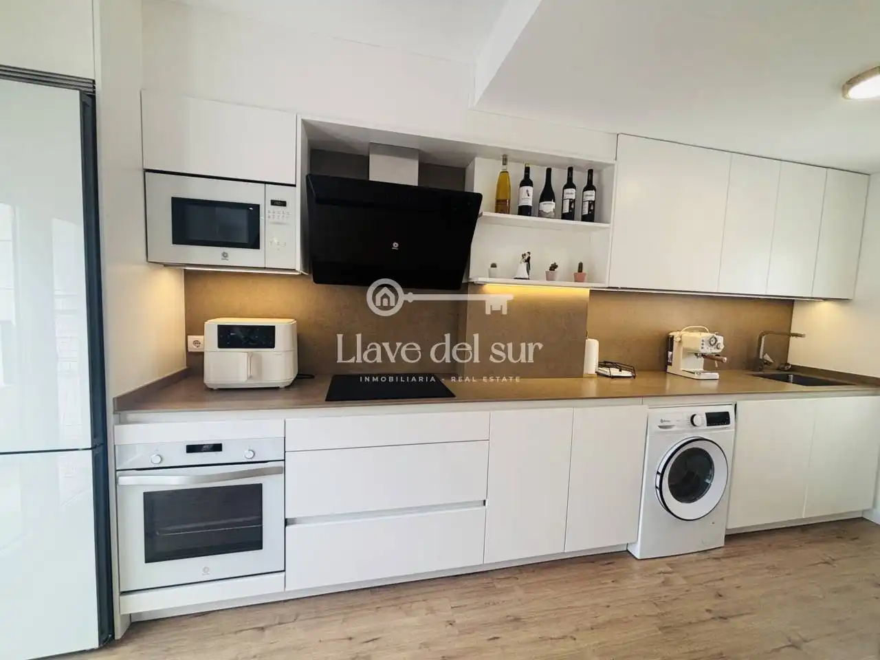 Flat with terrace for sale in Casco Antiguo, imagen 3