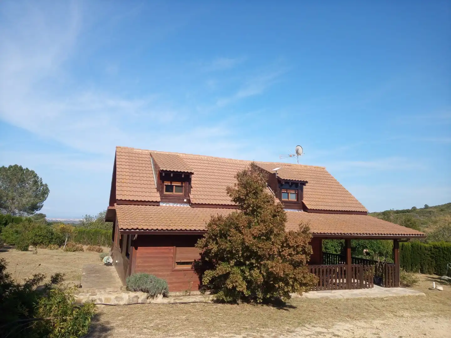 Vista exterior de Casa o chalet en venta en Montserrat con Jardín privado, Parquet y Terraza