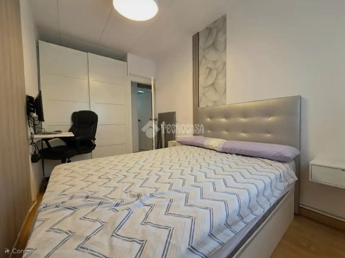Habitación de Piso en venta en Santa Coloma de Gramenet con Aire acondicionado, Parquet y Terraza
