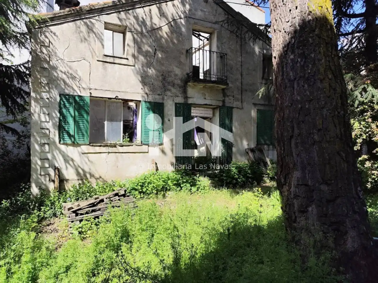 Casa o xalet en venda en Las Navas del Marqués  amb Jardí privat