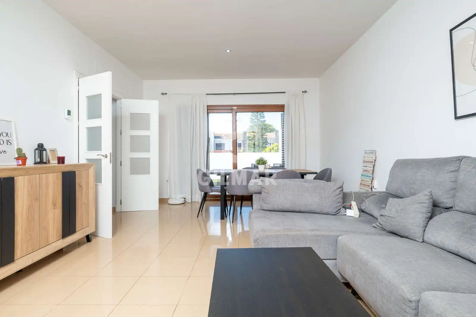 Living room of Detached homes for sale in Chiclana de la Frontera  with Private garden, Swimming Pool and Furnished