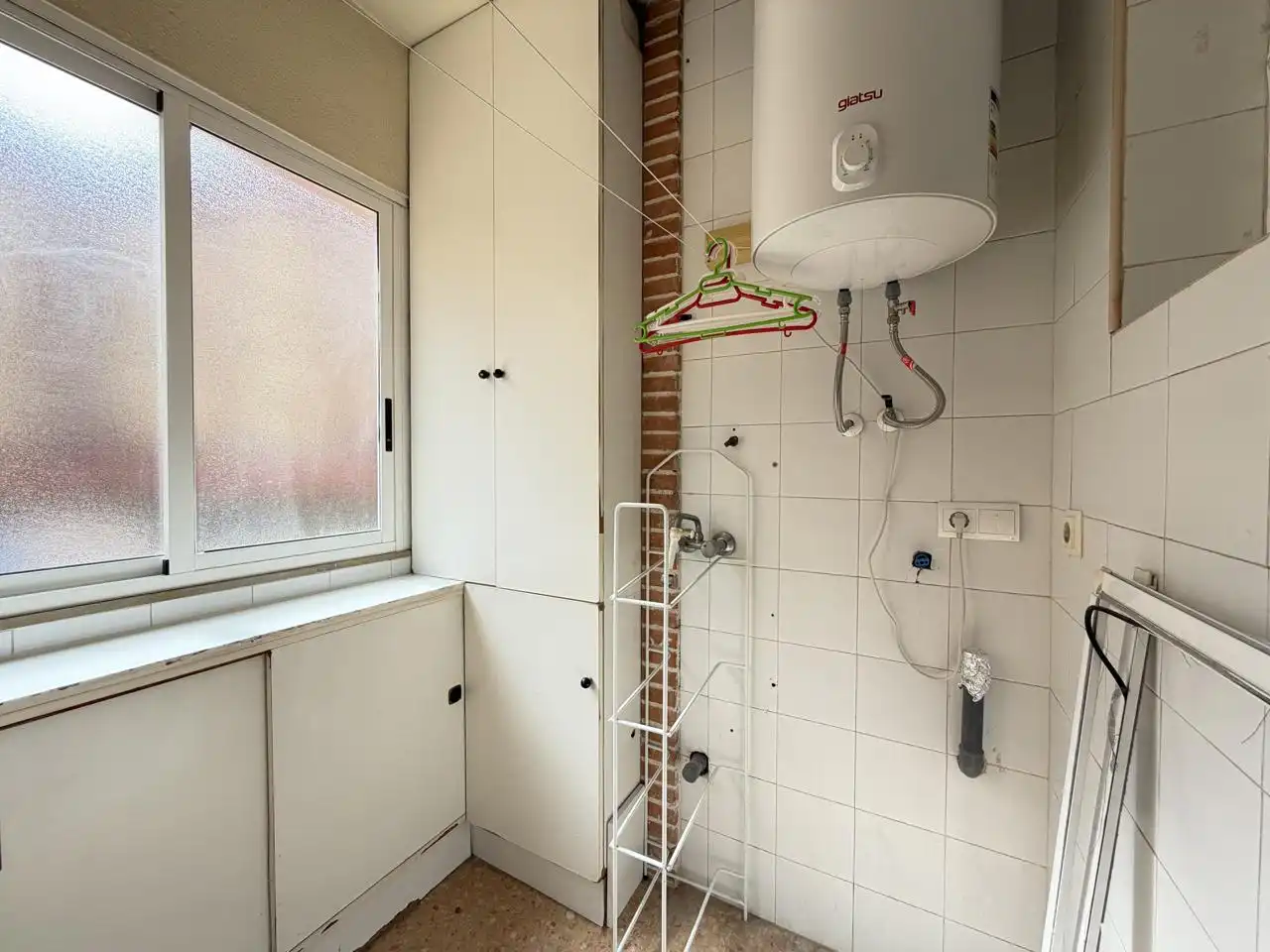 Küche von Wohnung zum Verkauf in Alicante / Alacant mit Klimaanlage, Privatgarten und Terrasse