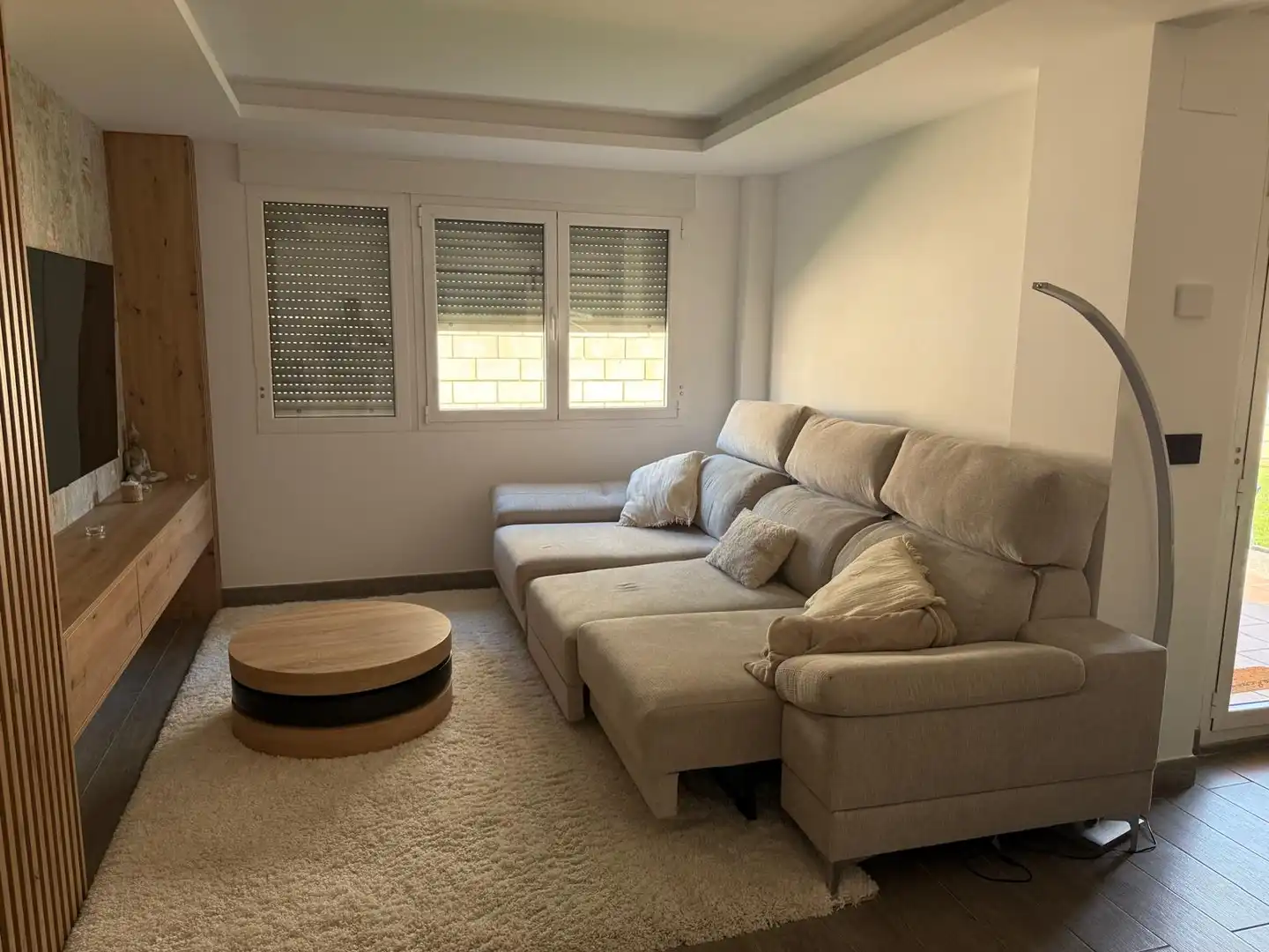 Sala d'estar de Casa o xalet en venda en Villariezo amb Calefacció, Jardí privat i Piscina