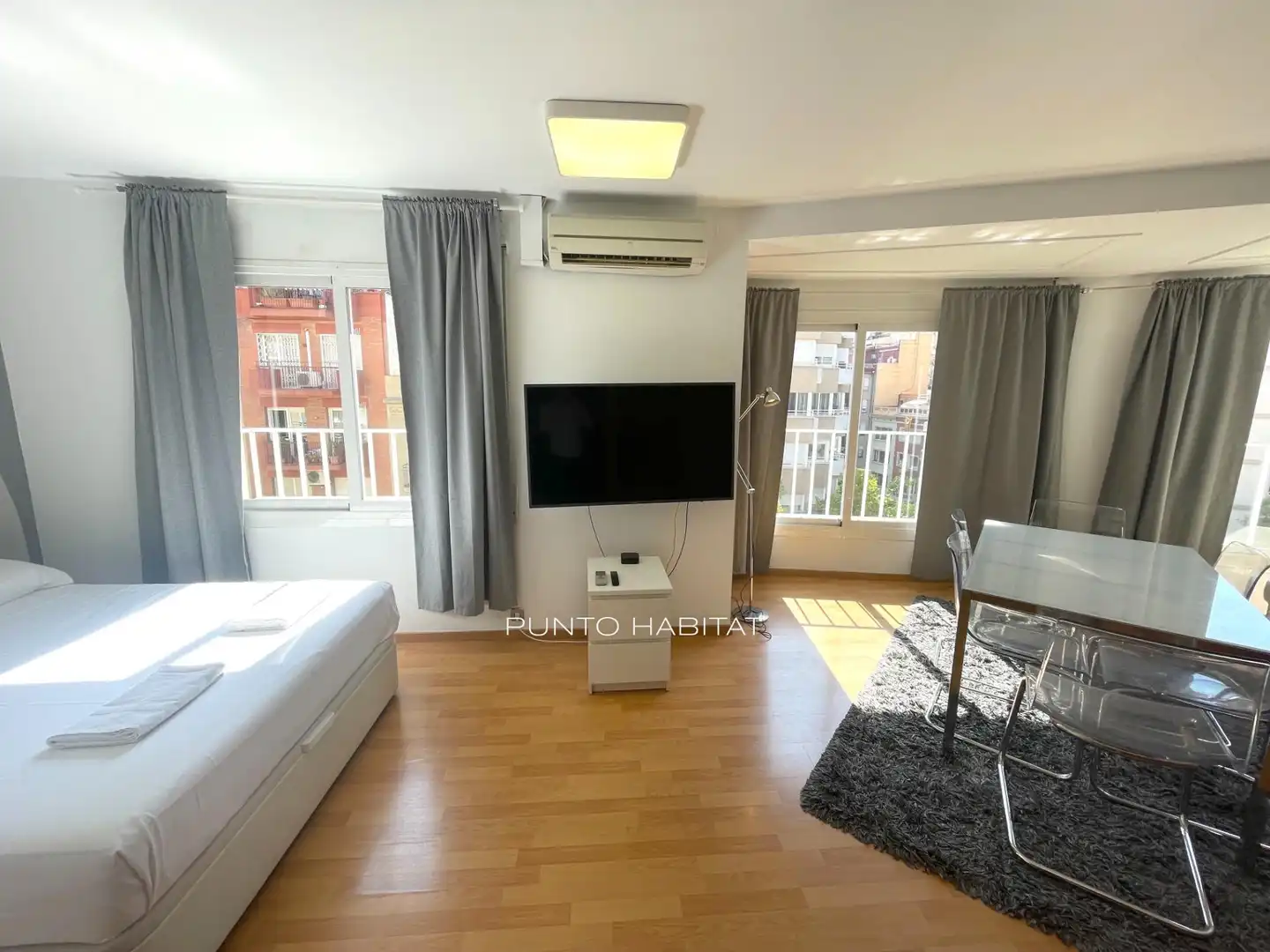 Piso con ascensor en venta en Carrer de Lepant, imagen 5