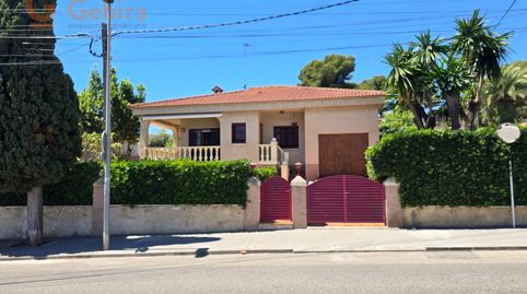 Casa independiente toda en una planta, cerca de la playa