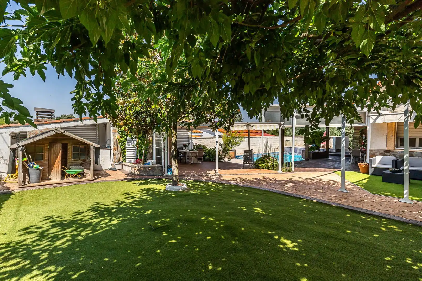 Terrassa de Casa o xalet en venda en Nuevo Baztán amb Aire condicionat, Calefacció i Jardí privat