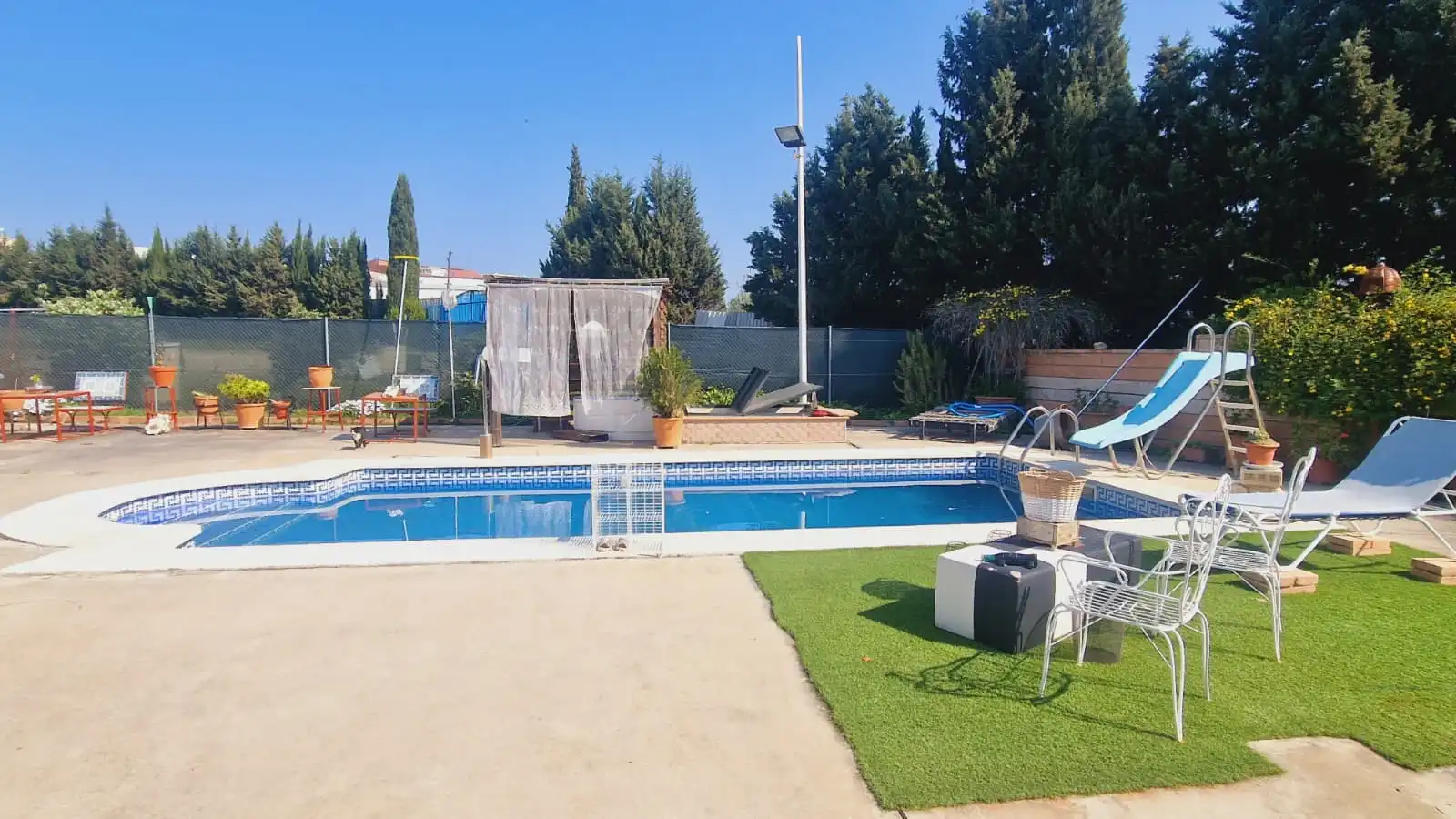 Piscina de Terreno en venta en El Carpio