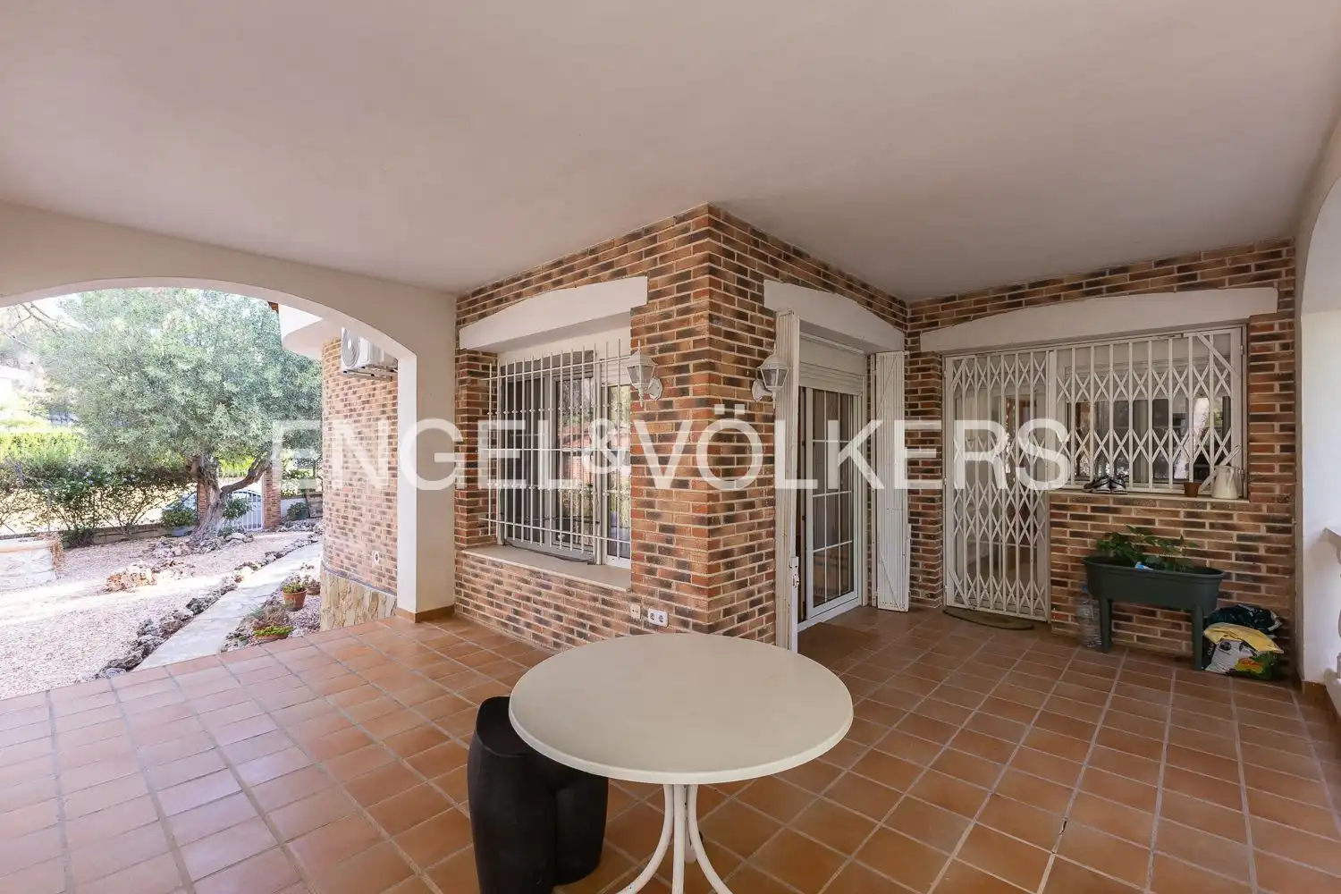 Terraza de Casa o chalet de alquiler en Paterna con Aire acondicionado, Calefacción y Jardín privado