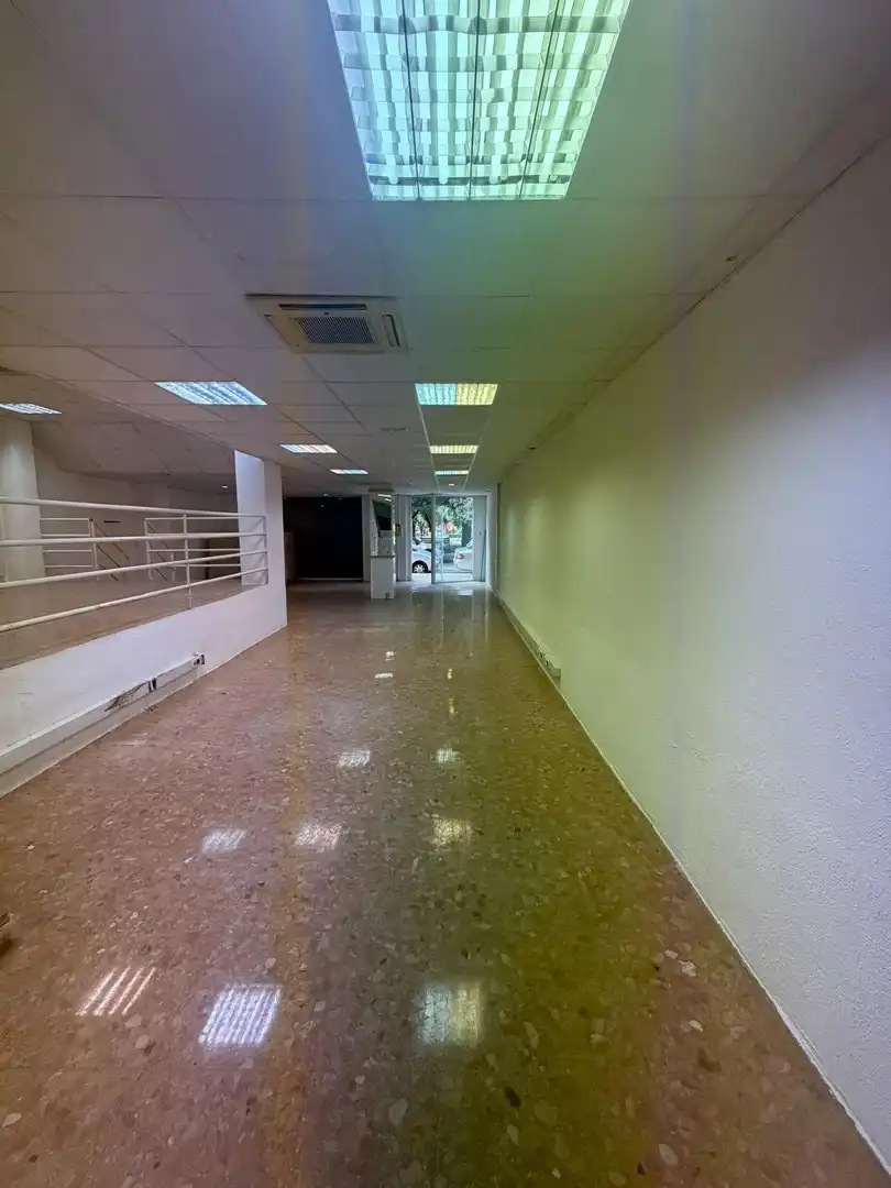 Local comercial en venda a Patraix, imagen 2