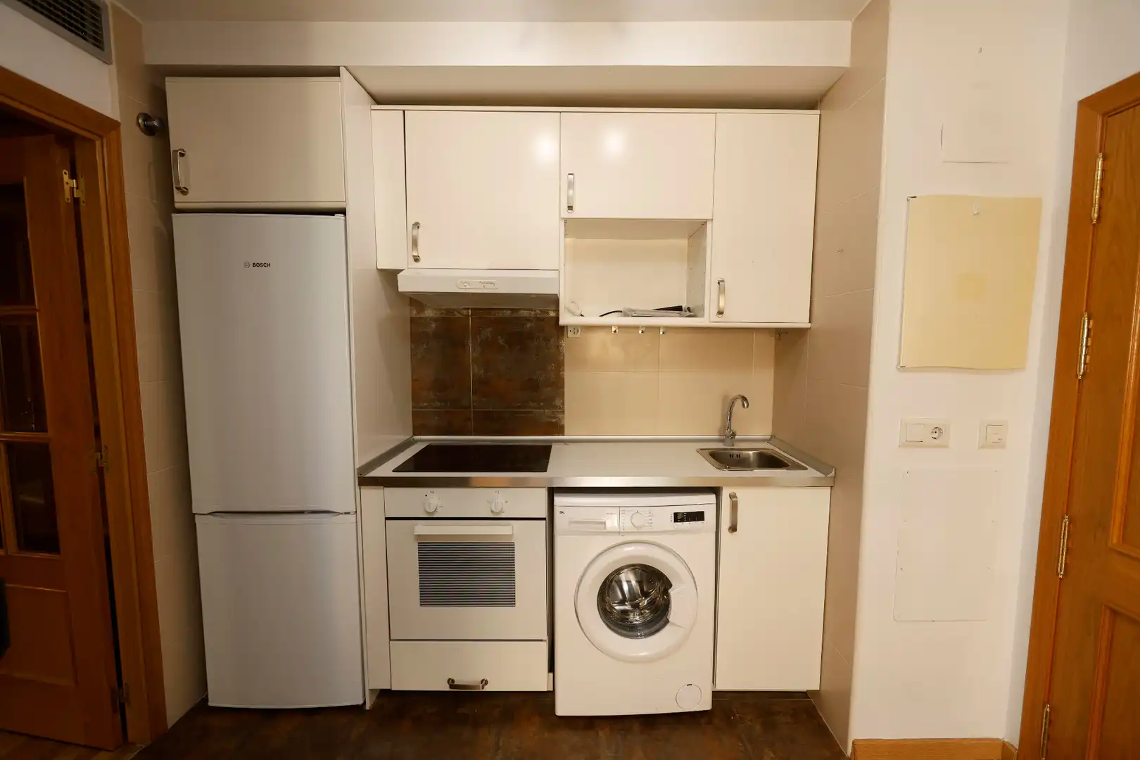 Cocina de Apartamento en venta en Zaragoza con Aire acondicionado, Calefacción y Horno