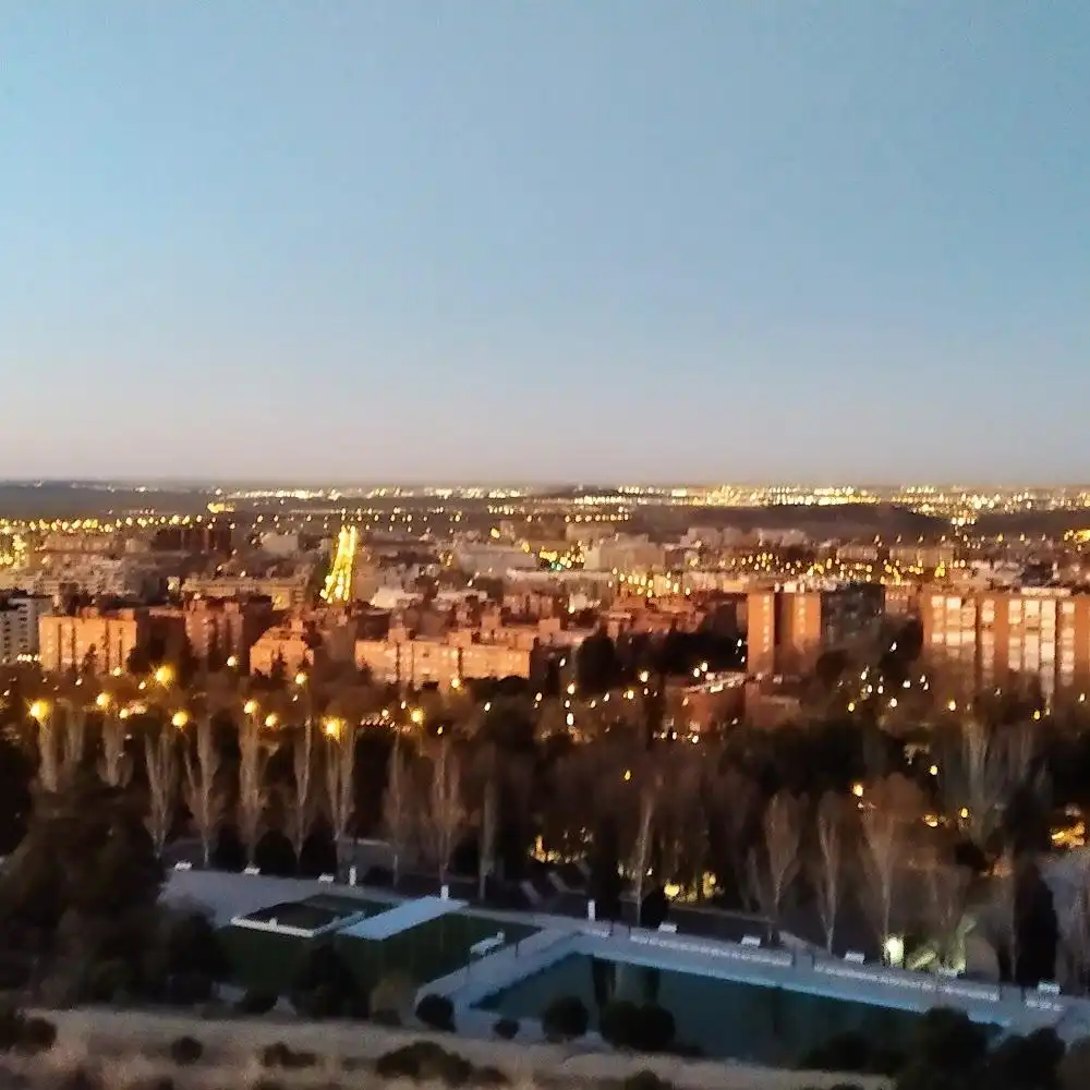 Vista exterior de Piso en venta en Madrid