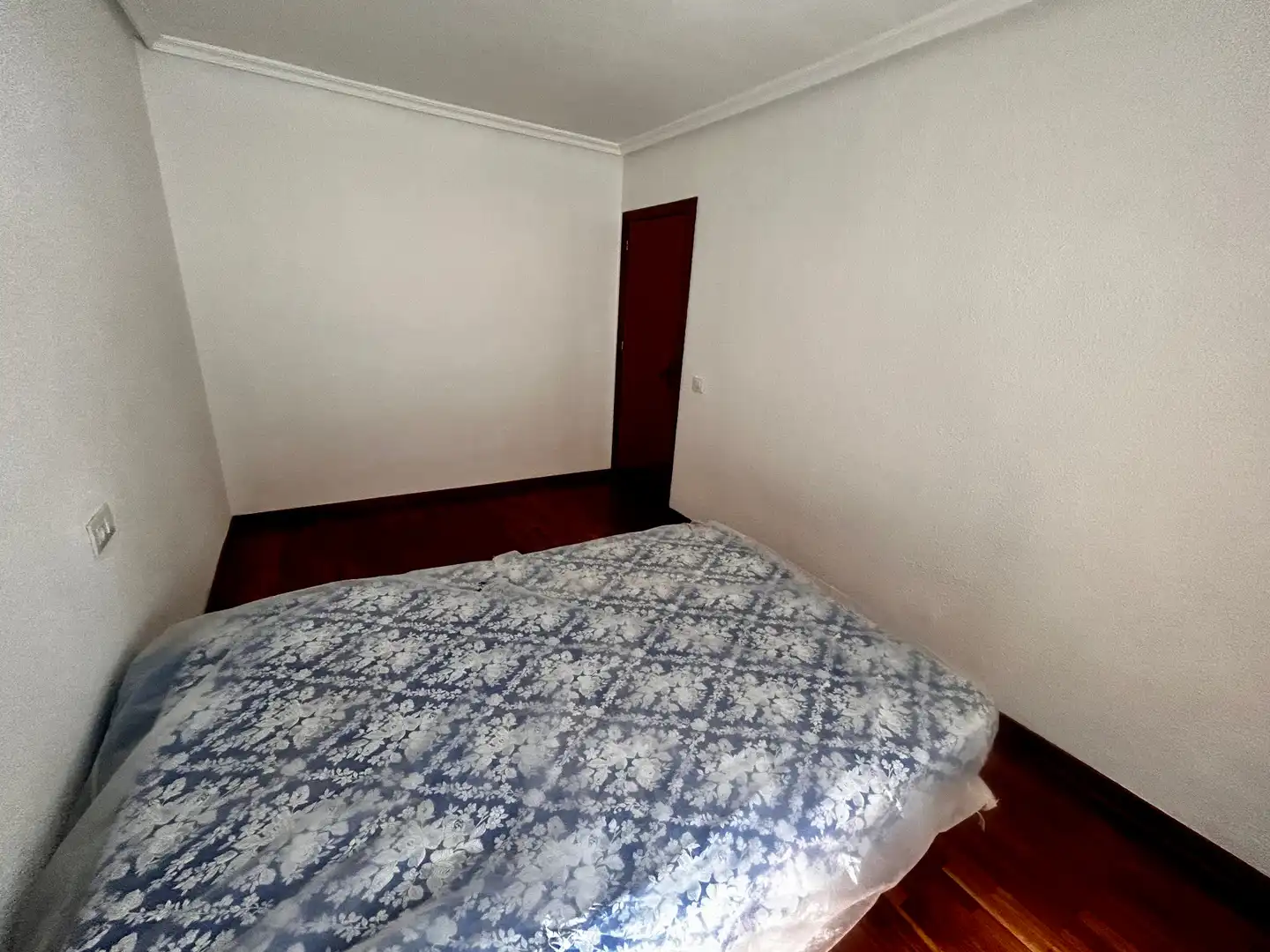 Habitación de Piso de alquiler en Ávila con Calefacción, Parquet y Horno