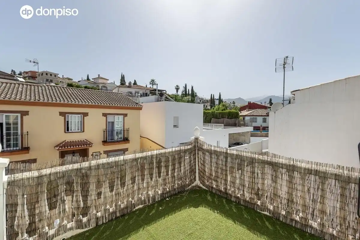 Terraced house for sale in Calle CHECOSLOVAQUIA, imagen 32