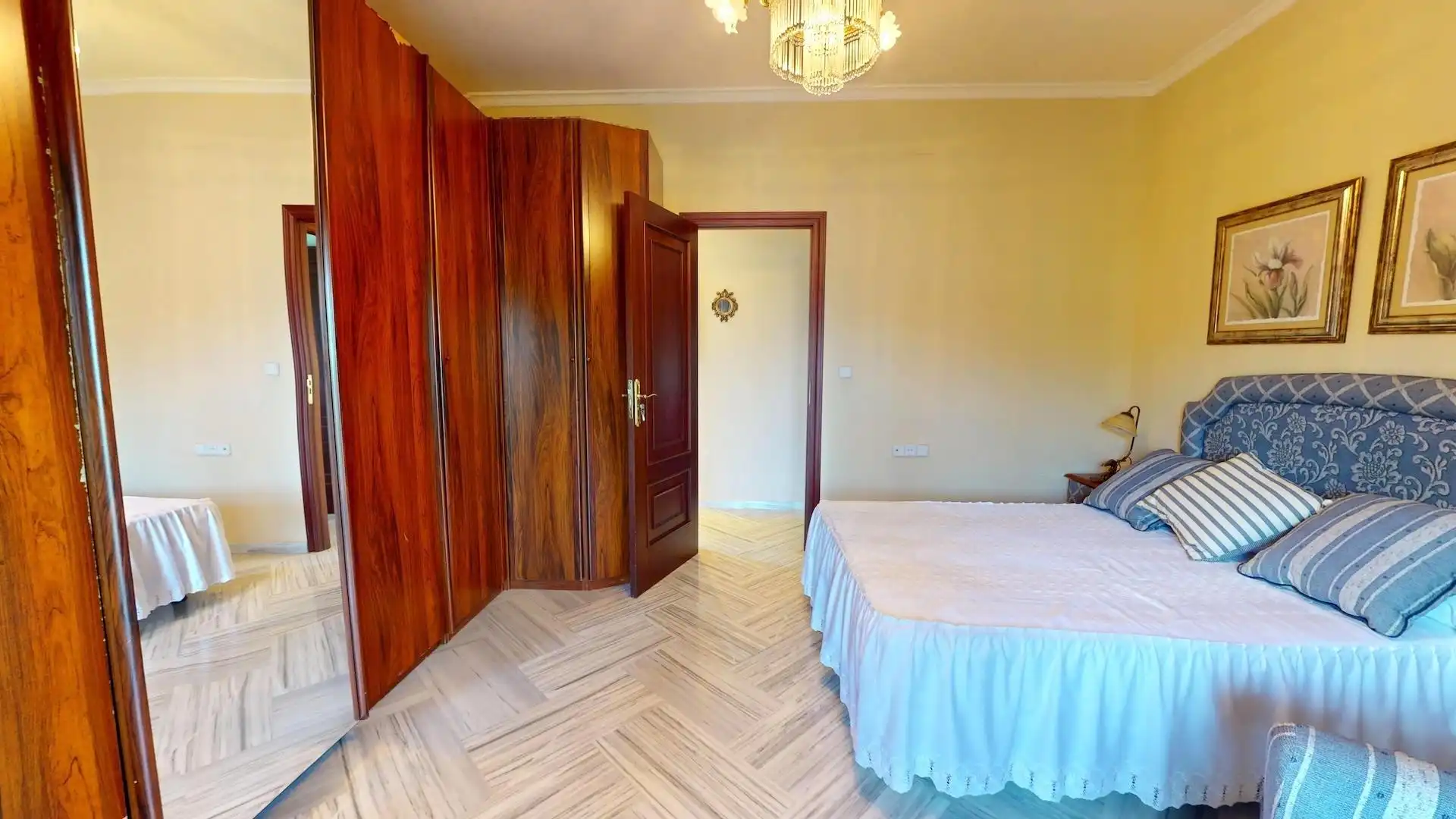 Dormitori de Casa o xalet en venda en Córdoba amb Aire condicionat, Calefacció i Jardí privat