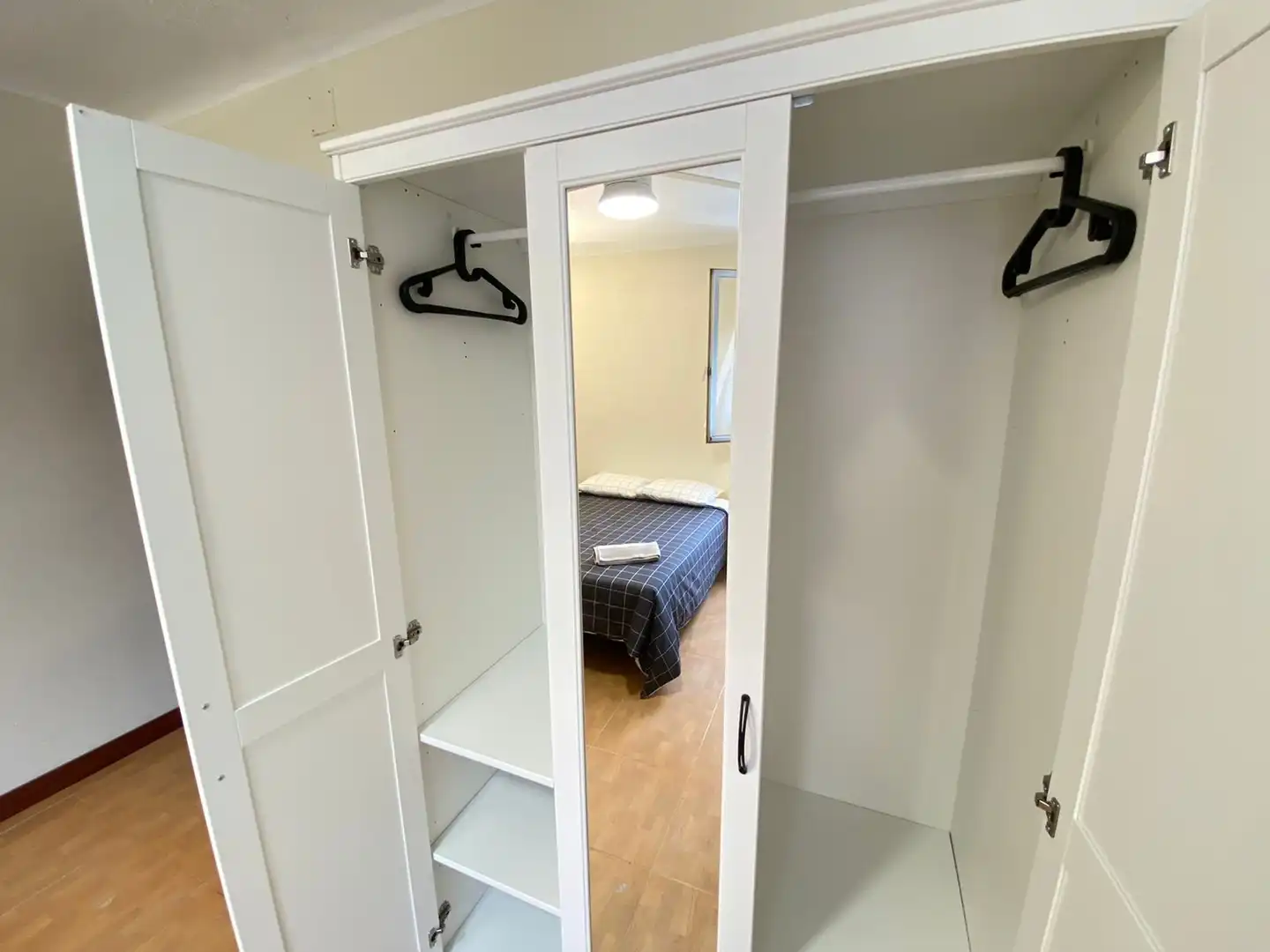 Room in Calle Pico de Alba, 1, Palomeras Bajas
