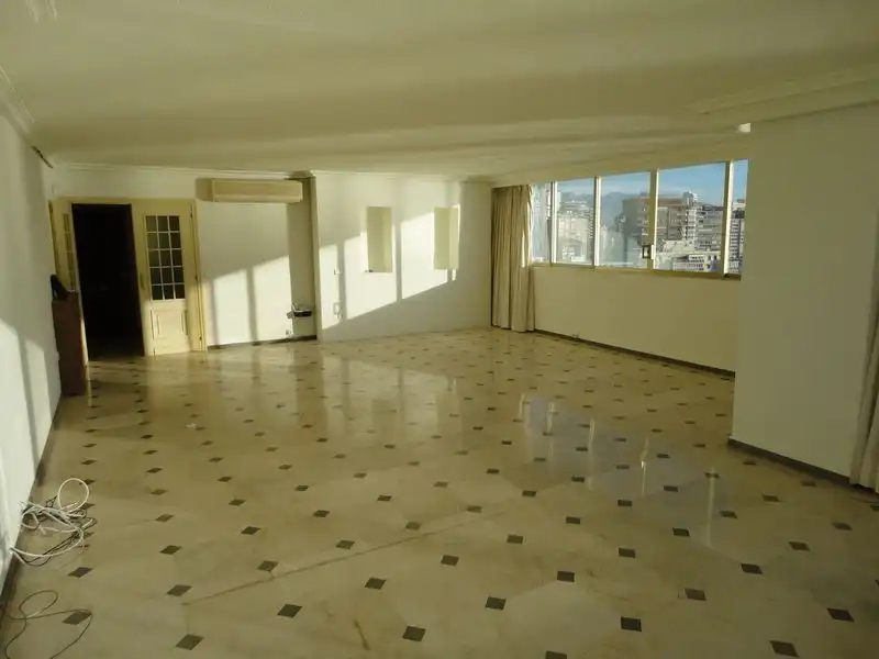 Sala d'estar de Pis en venda en Benidorm amb Terrassa, Piscina i Piscina comunitària