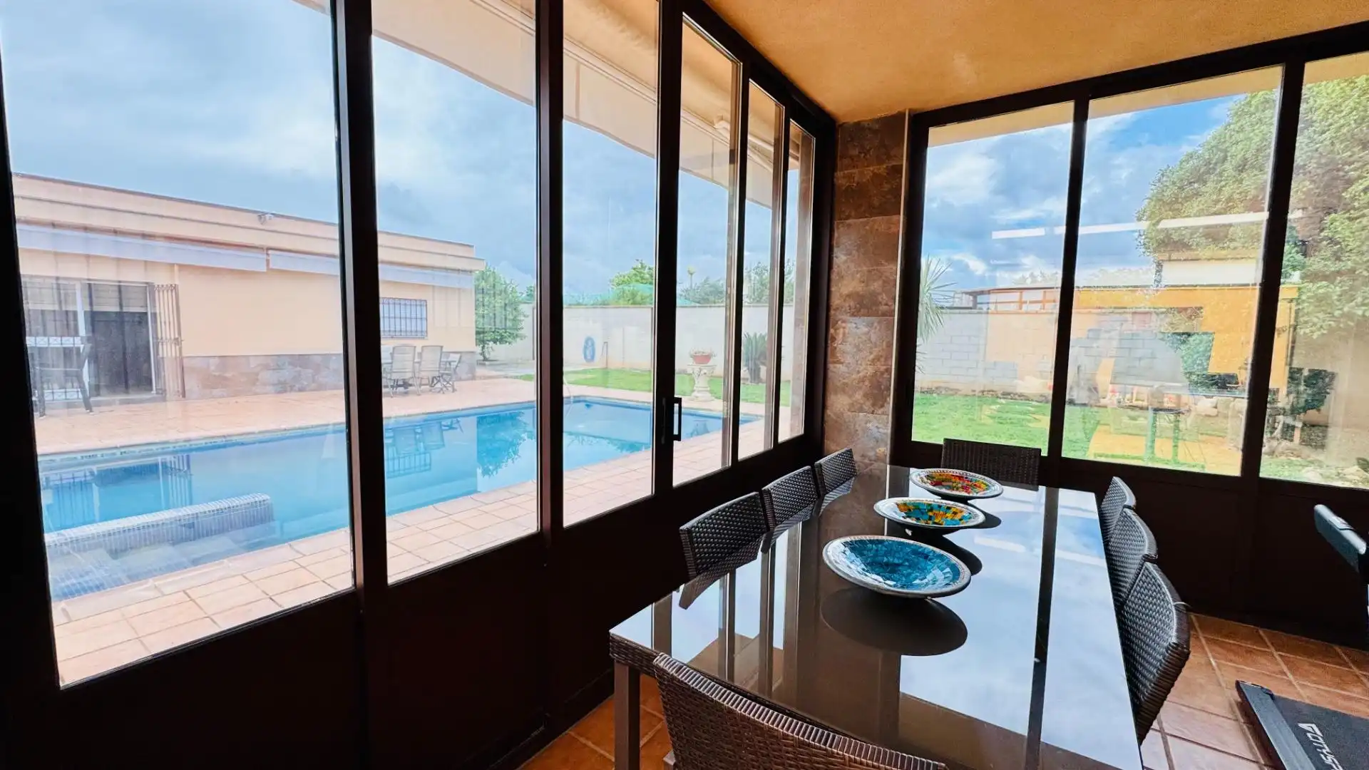 Terrassa de Casa o xalet en venda en Alcalá de Guadaira amb Aire condicionat, Jardí privat i Terrassa