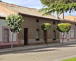 Vista exterior de Casa o xalet en venda en La Zarza (Valladolid)