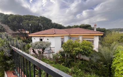 Exterior view of House or chalet for sale in  Córdoba Capital  with Heating and Alarm