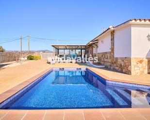 Vista exterior de Casa o xalet en venda en Santa Eulàlia de Ronçana amb Calefacció, Jardí privat i Terrassa