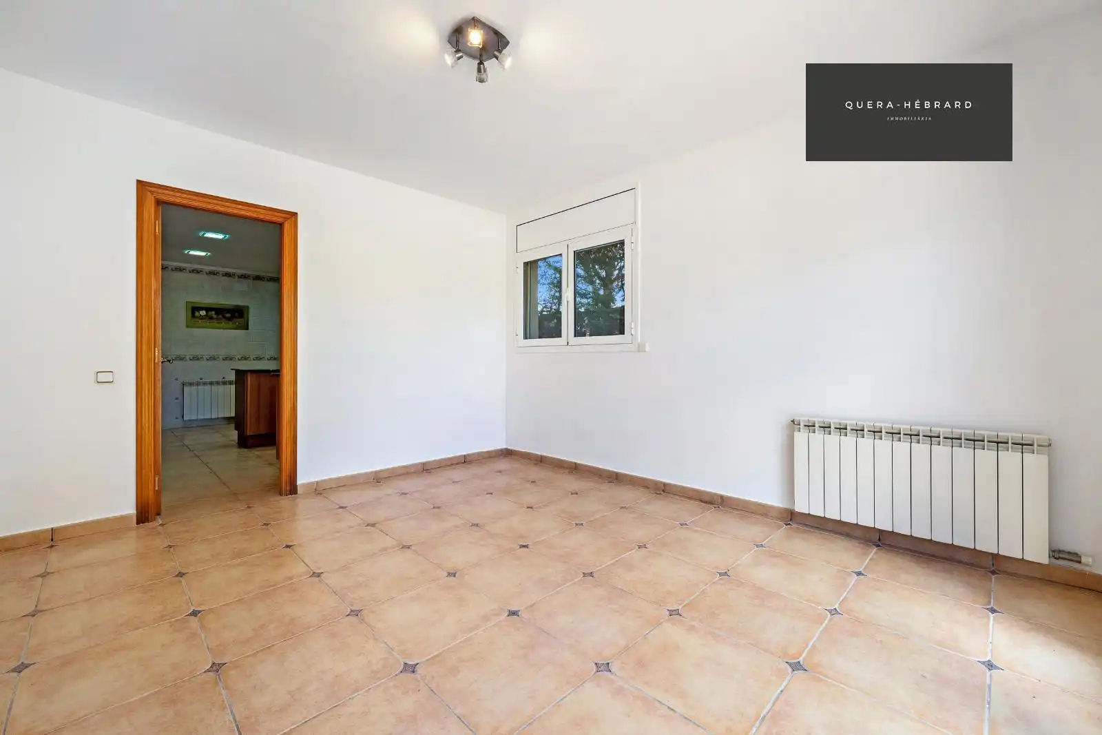 Casa o xalet en venda en Población de Arroyo amb Calefacció, Jardí privat i Parquet