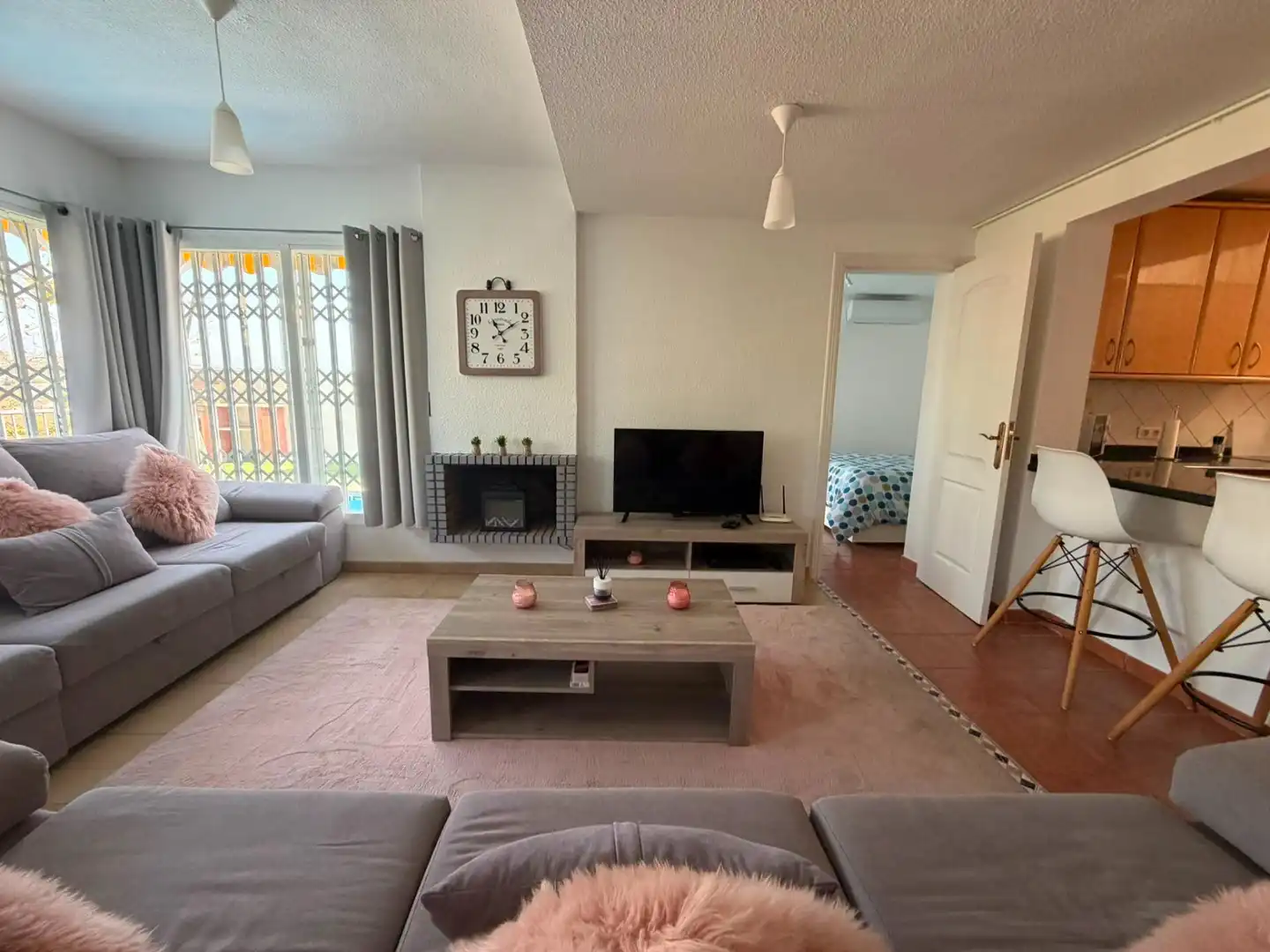 Sala de estar de Casa adosada en venta en Benidorm con Aire acondicionado, Calefacción y Jardín privado