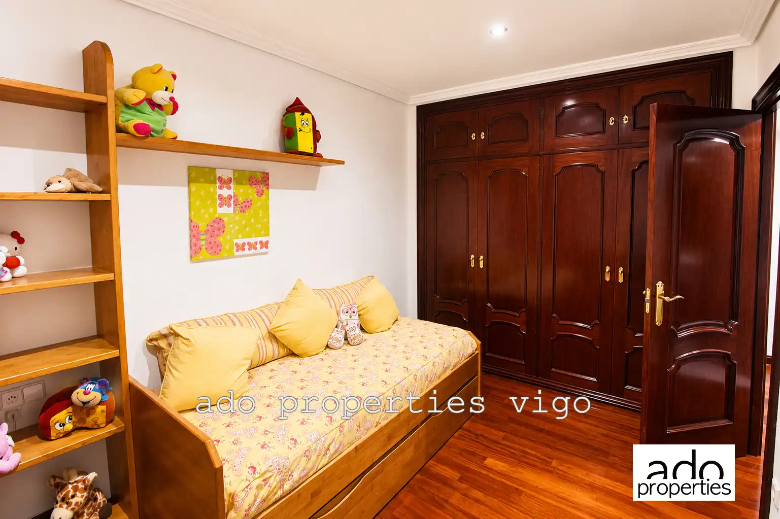 Habitación de Piso en venta en Vigo  con Calefacción, Parquet y Trastero