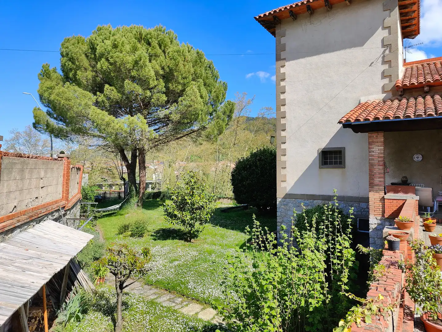 Jardí de Casa o xalet en venda en Sant Joan de les Abadesses amb Calefacció, Jardí privat i Terrassa