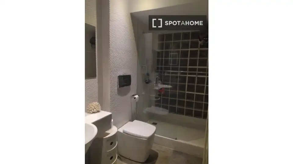 Baño de Piso para compartir en Murcia con Aire acondicionado, Terraza y Amueblado