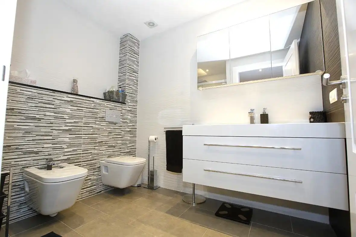 Baño de Casa adosada en venta en Alcanar con Calefacción, Jardín privado y Terraza