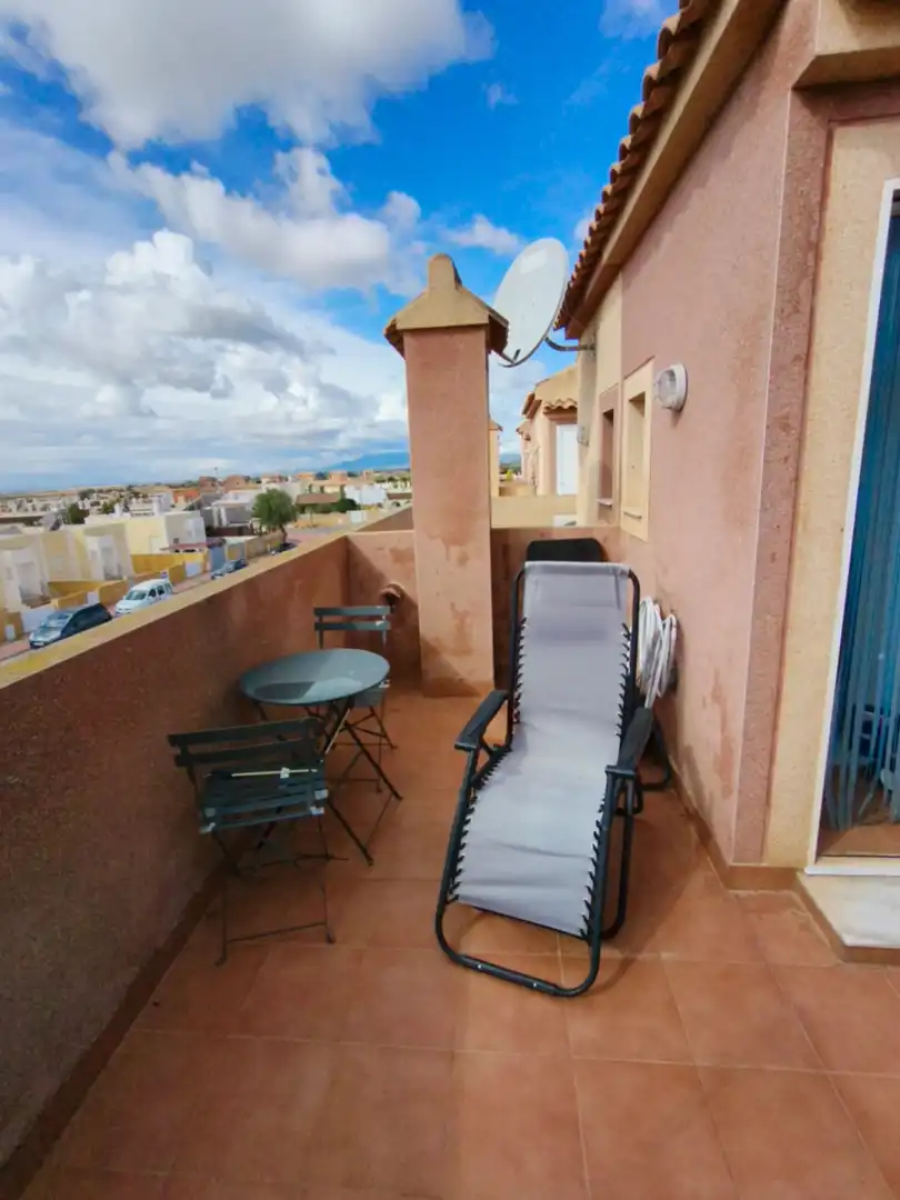Terrasse von Einfamilien-Reihenhaus zum Verkauf in Murcia mit Privatgarten, Terrasse und Abstellraum