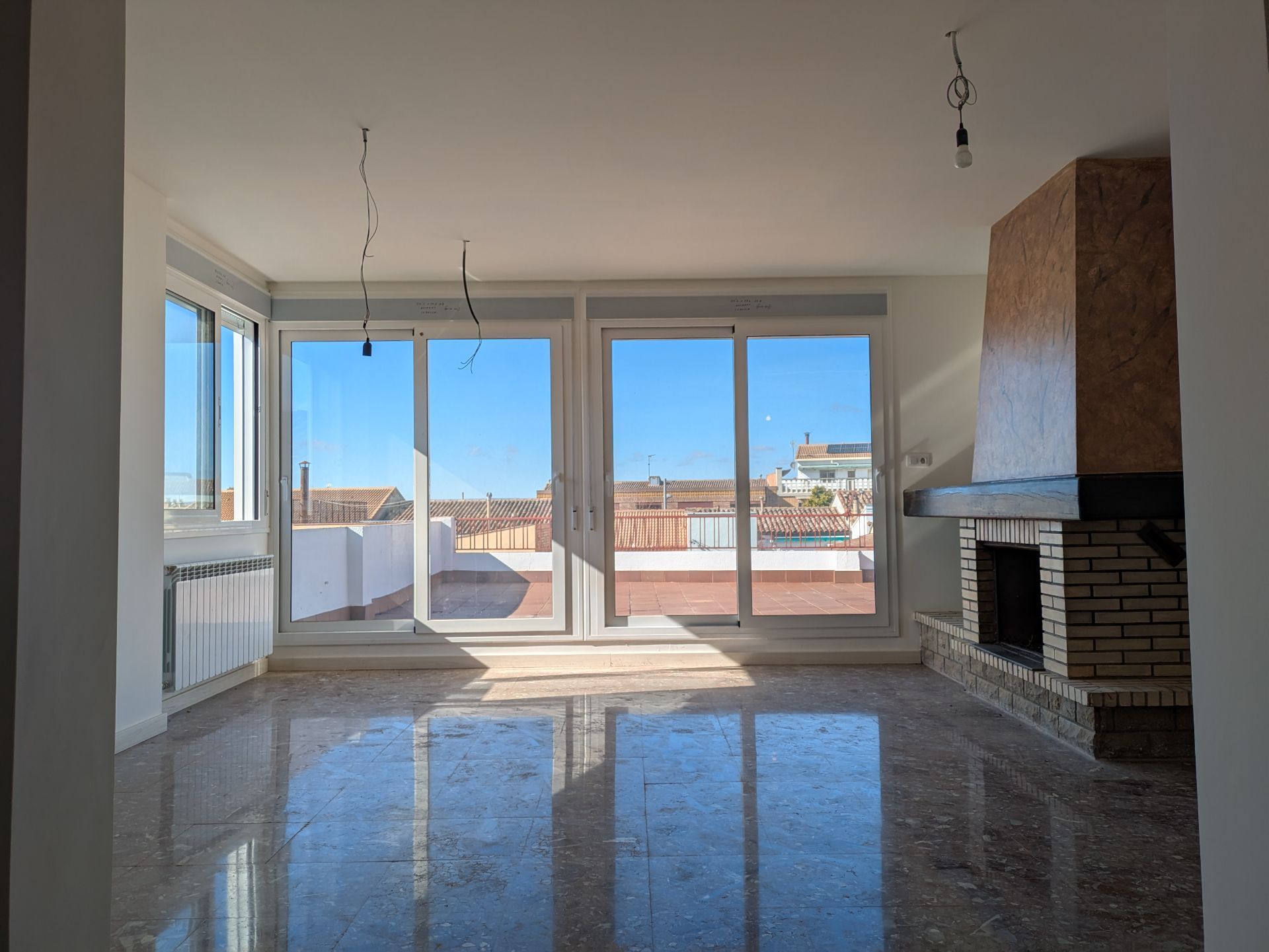 Sala d'estar de Casa o xalet en venda en Monzón amb Calefacció, Terrassa i Traster