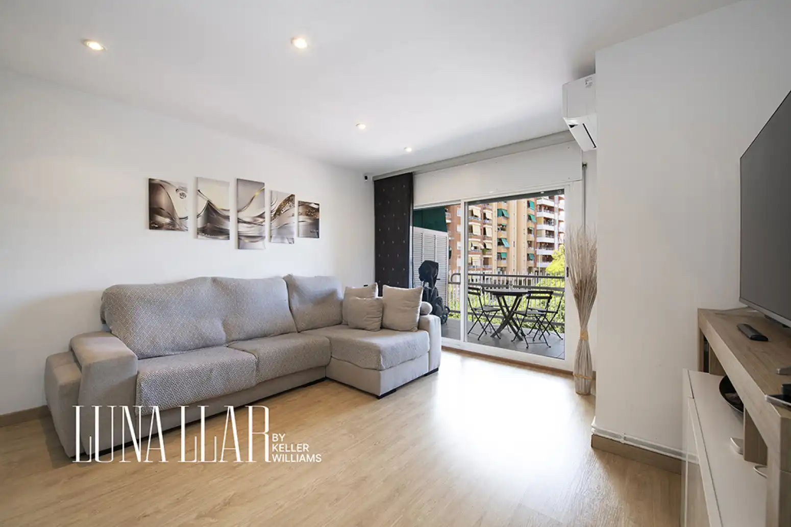 Wohnzimmer von Wohnung zum Verkauf in Gavà mit Klimaanlage, Heizung und Parkett