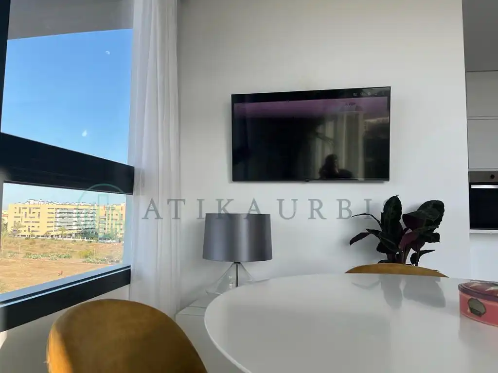 Sala de estar de Ático de alquiler en Málaga con Aire acondicionado, Terraza y Piscina