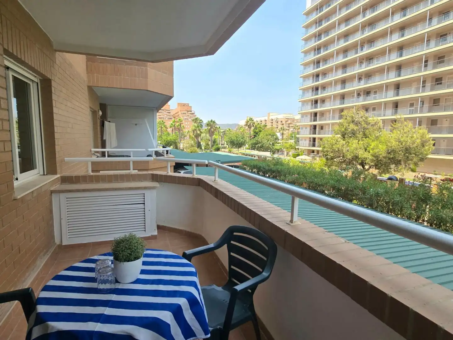 Apartament amb terrassa en venda a AMPLARIES 37, imagen 37