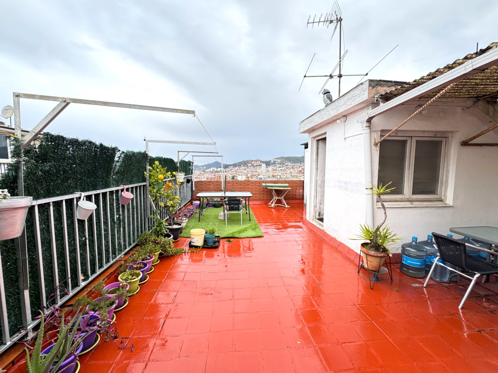 Terrace of Building for sale in Santa Coloma de Gramenet  with Alarm