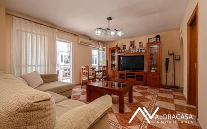 Living room of Flat for sale in Alhaurín El Grande  with Air Conditioner and Furnished