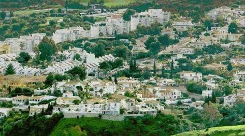 Foto 2 de Residencial en venda a Calle Milano-cerros Aguila, 21, Hipódromo - Cerrado del Águila, Mijas